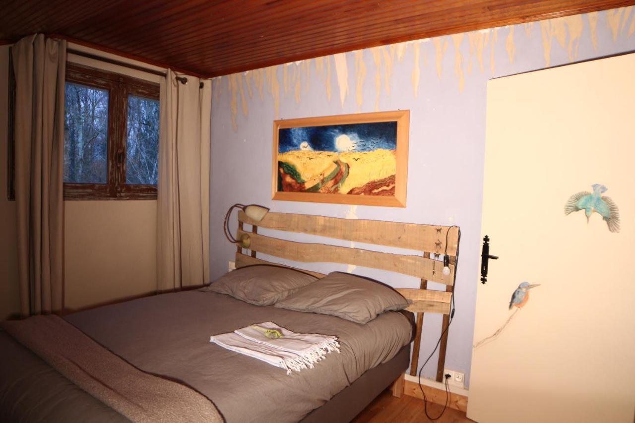 Bed and Breakfast Le Moulin Scalagrand Mazieres  Экстерьер фото